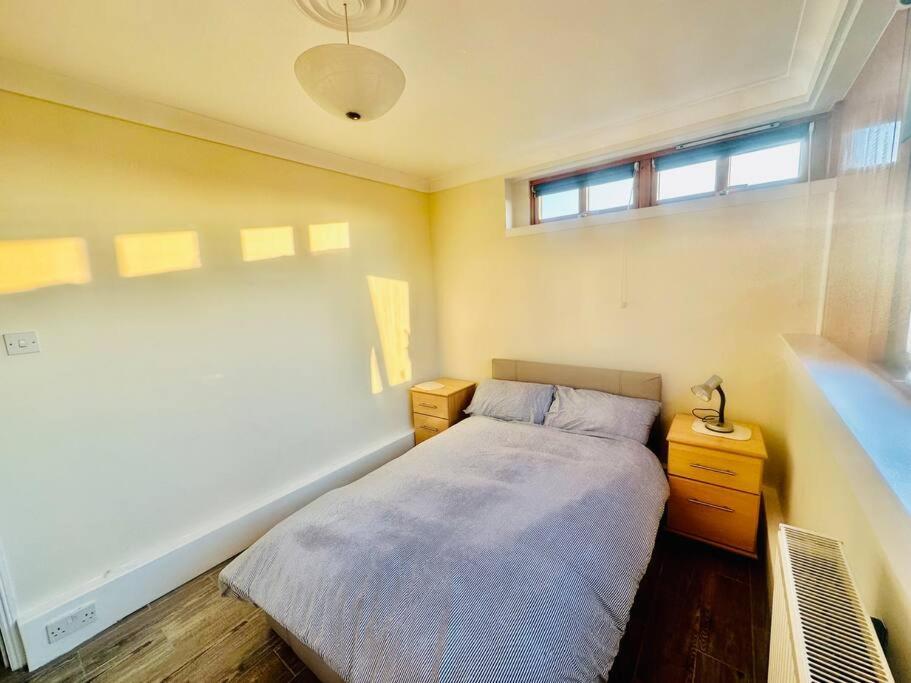 לונדון 3 Bed Sky Apartment Se15 Peckham מראה חיצוני תמונה