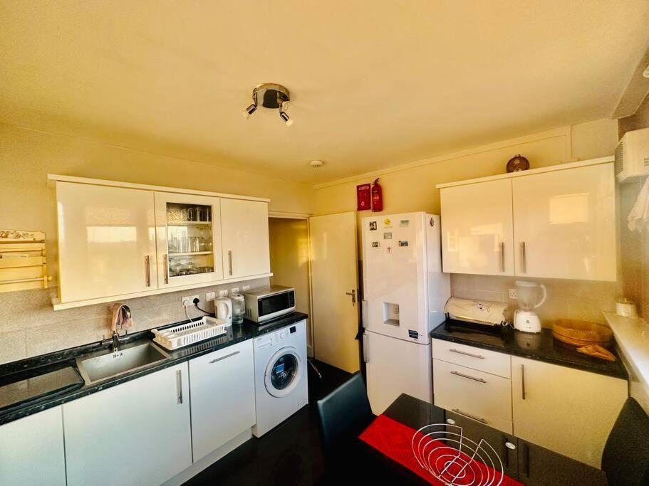 לונדון 3 Bed Sky Apartment Se15 Peckham מראה חיצוני תמונה